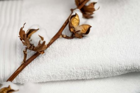 Preview: THE ONE Walkfrottier Handtuch plum 60 x 110 cm